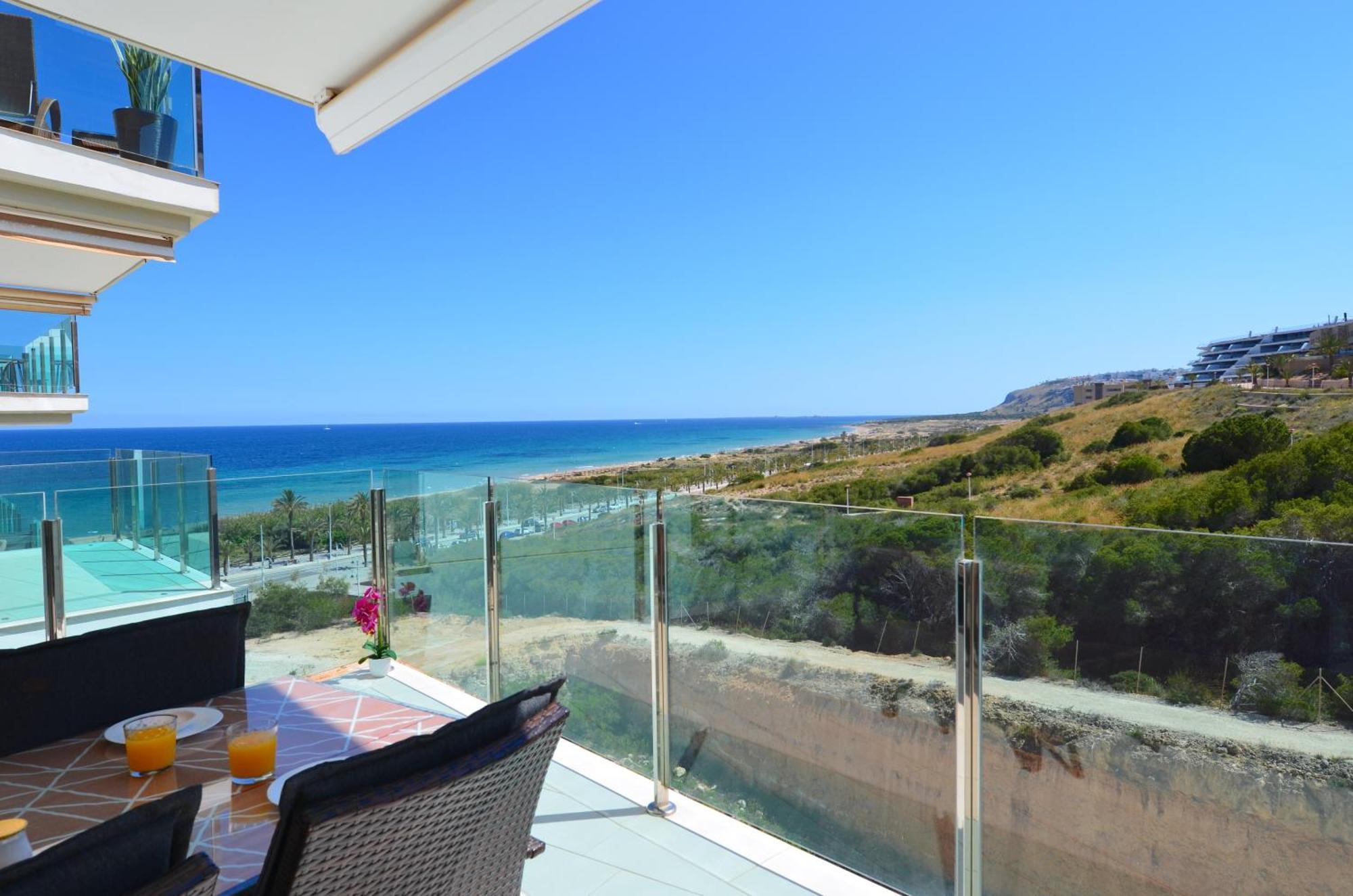 Beachfront Luxury Apartments By Nras Arenales del Sol Eksteriør bilde